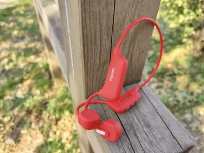 耳油适合戴入耳式耳机吗,试试这几款不入耳的骨传导耳机