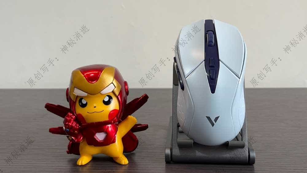 无感延迟、轻灵微操、对称设计、酷炫灯效-雷柏V300W有线无线双模RGB游戏鼠标评测指南