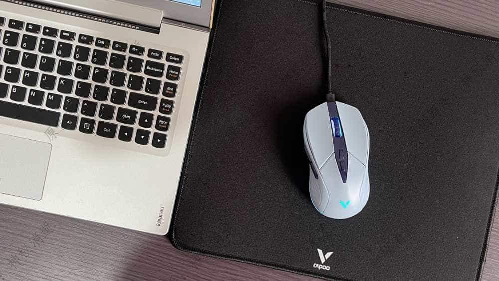 无感延迟、轻灵微操、对称设计、酷炫灯效-雷柏V300W有线无线双模RGB游戏鼠标评测指南