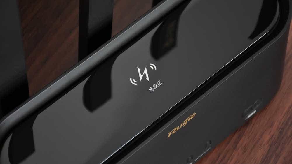 锐捷蜂鸟旗舰版：子母套装无惧大户型穿墙