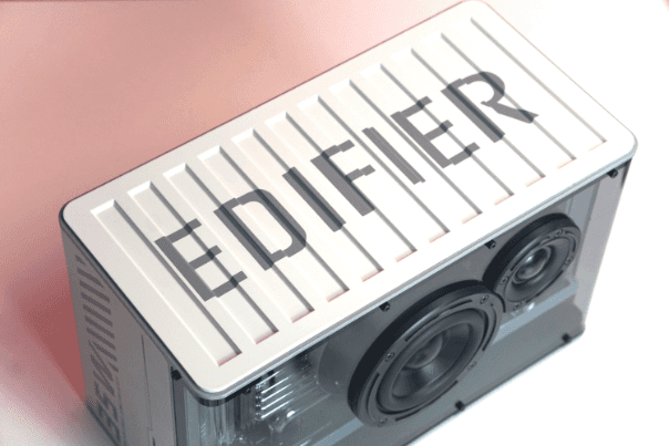 打造电竞房|少不了赛博朋克的桌面音箱──漫步者NEW-X体验