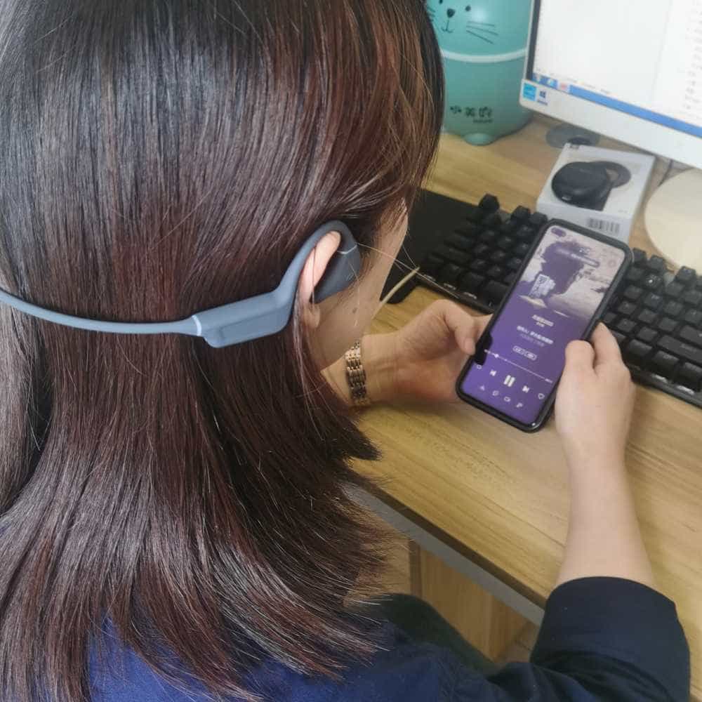 性价比吊打同行的运动耳机!平价旗舰骨传导耳机还得看南卡pro4S!