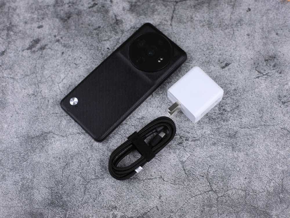 QCY 40W双头充电器:高性价比快充头