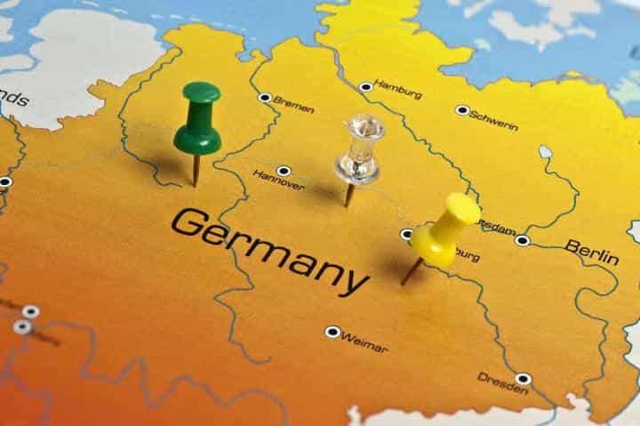 总理首次出访，国产新能源车企将加速出海，谁会是领头羊？