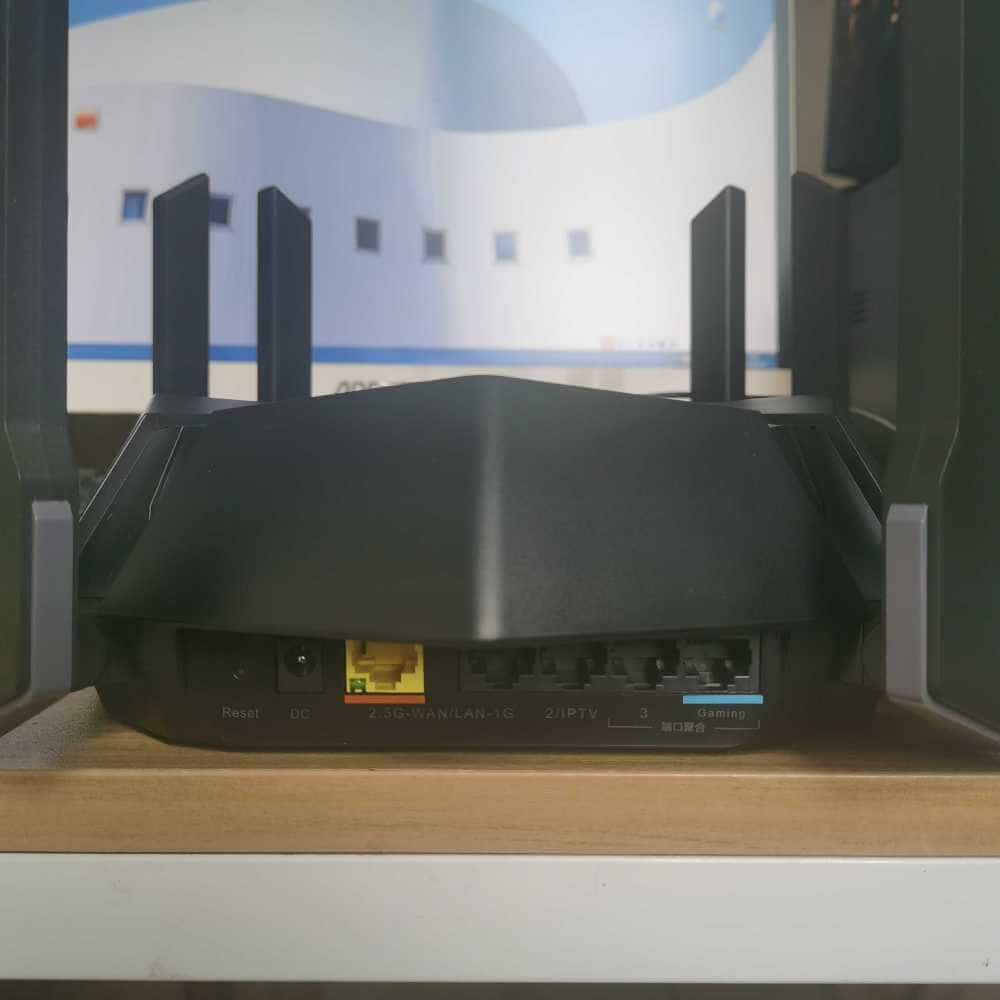 锐捷天蝎电竞路由器------让住500平乡下自建别墅的我实现一机全家高速上网的梦想为团战开黑助理加油！