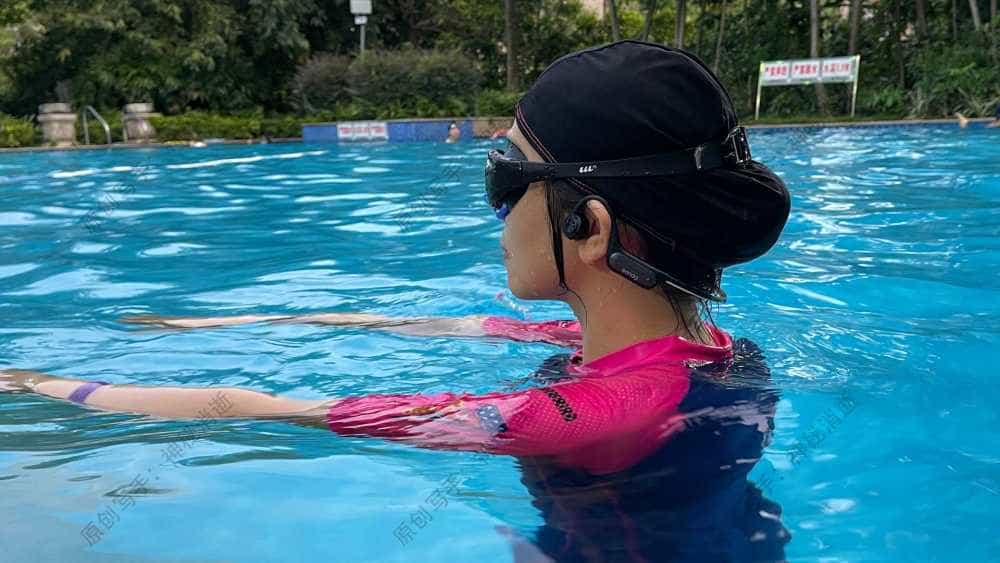 乐『光』聚首,sanag塞那B91S Pro骨传导耳机让你通勤运动更有范更安全