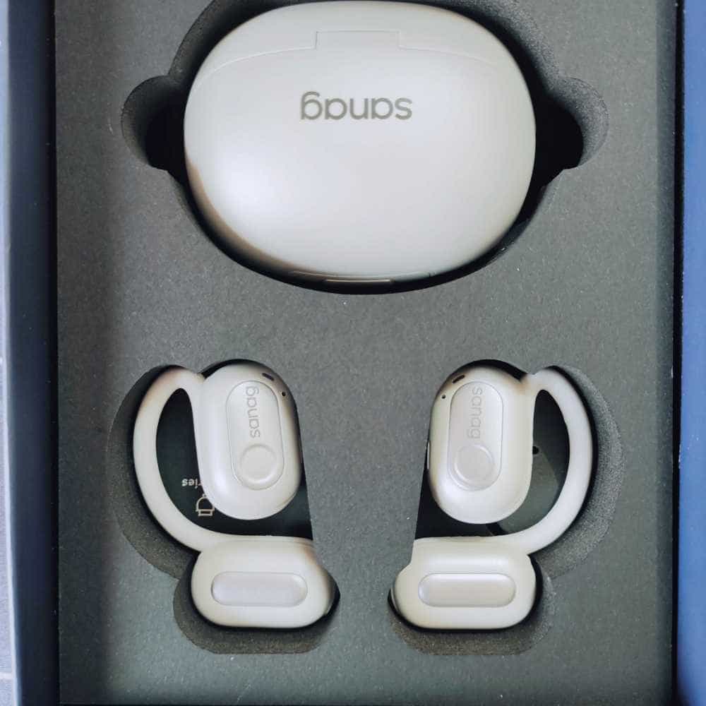 塞那Z65S蓝牙开放式气传导耳机:音质出色,运动型设计,适合长时间佩戴