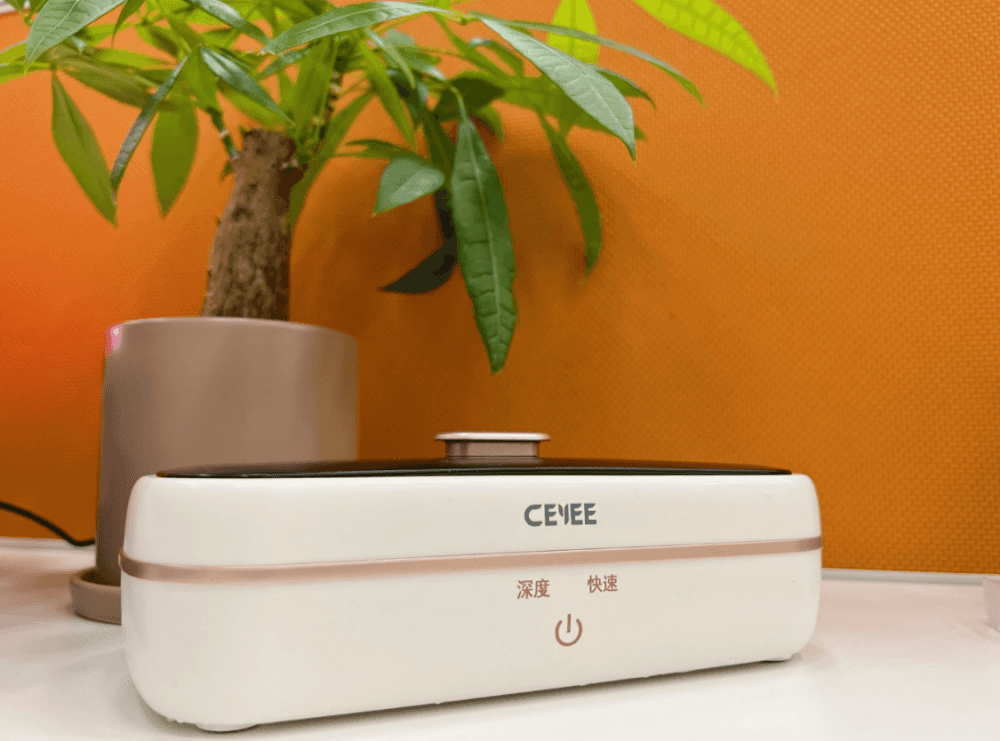 你的眼镜多久没洗了？桌上放个希亦超声波清洗机是真的香！