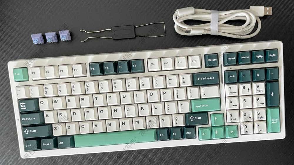 让你拥有顺滑软弹敲击手感的VGN S99三模热插拔机械键盘体验分享