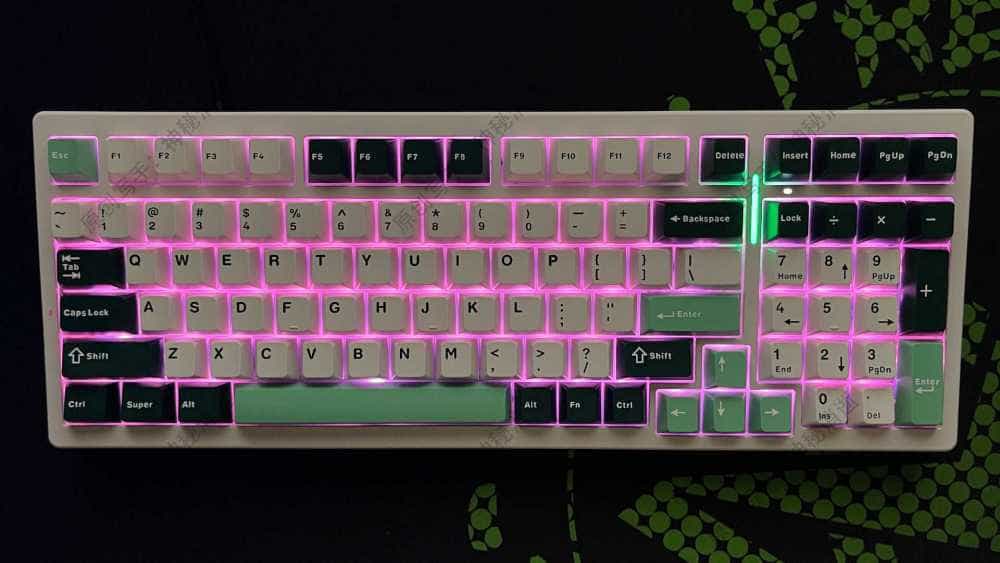 让你拥有顺滑软弹敲击手感的VGN S99三模热插拔机械键盘体验分享