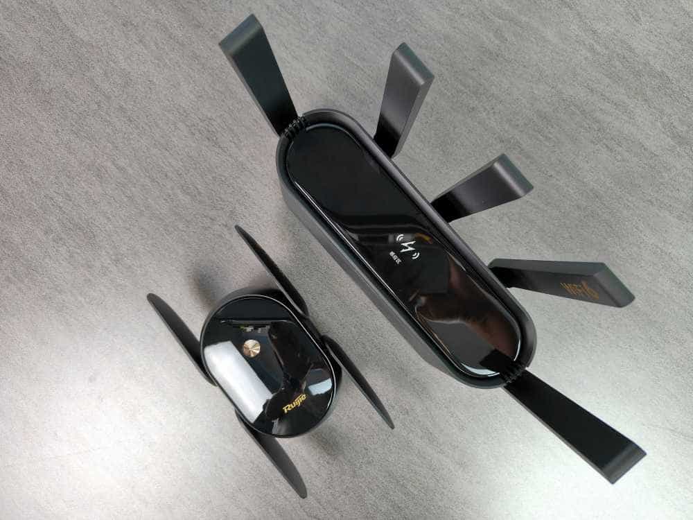 大户型必备路由器,锐捷蜂⻦旗舰版,隔两堵墙也能跑满500M