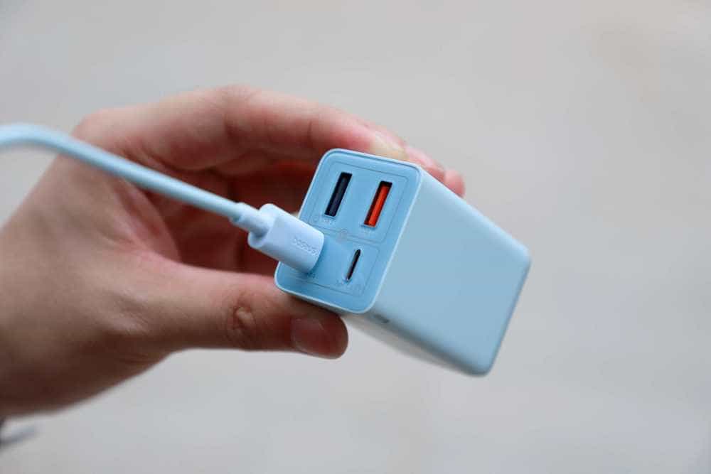 大功率同时充!倍思65W多设备快充充电器!