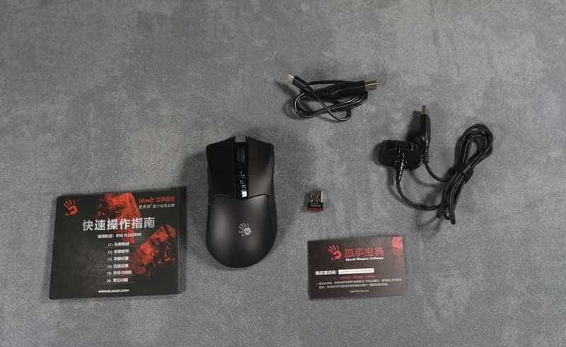 握感舒适，灵敏度精准—幽灵R90 PLUS无线游戏鼠标非凡体验