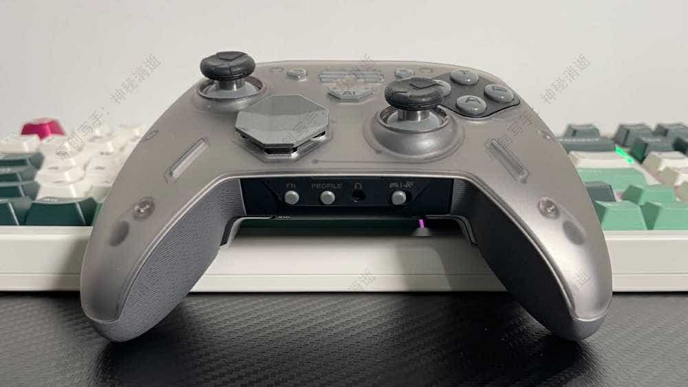 光电感应,迅捷应战,北通宙斯2让你体验精英手柄的科技美学设计