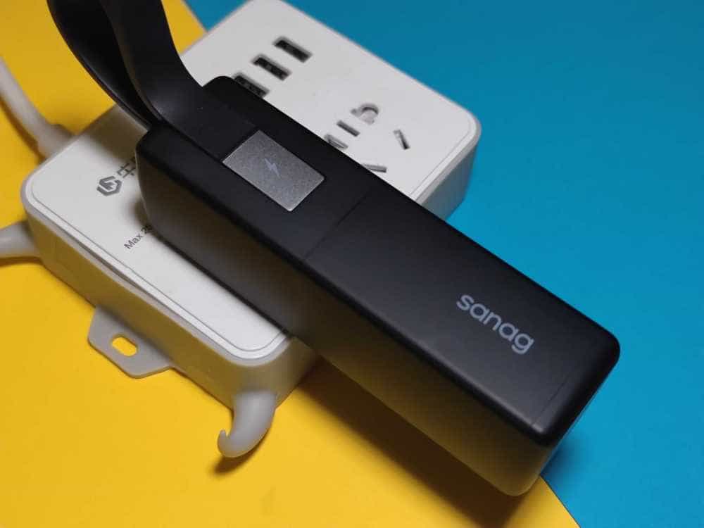 小体积也有大能量!塞那K30能量棒体验:四线合一 出门不再烦恼