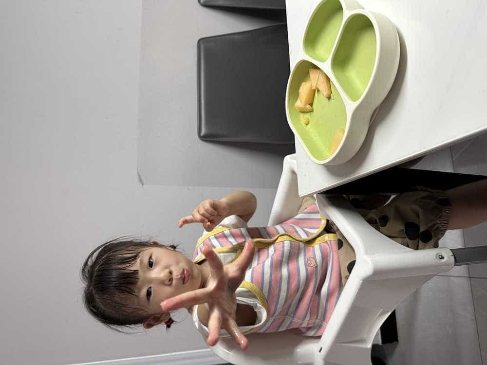 高颜值宝宝硅胶餐盘，轻松实现自主进食