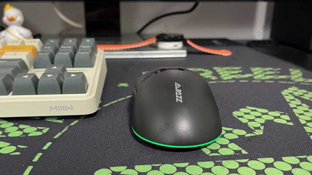精准追踪,掌控无线-黑爵i309pro双模电竞游戏鼠标使用体验分享