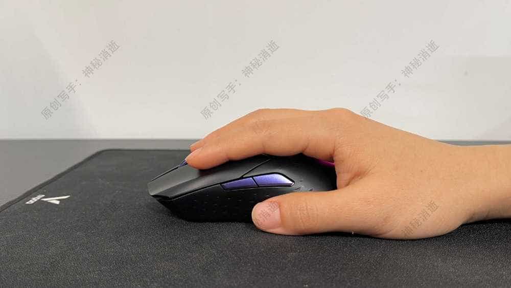 无线疾速，无感延迟的游戏利器-雷柏VT3S双模RGB游戏鼠标走心分享