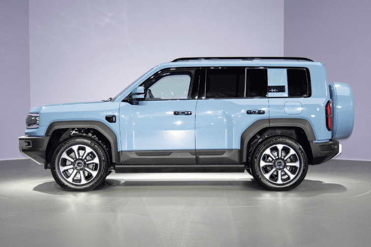 方程豹首款硬派混动SUV豹5震撼上市，28.98万起，买车就选它！