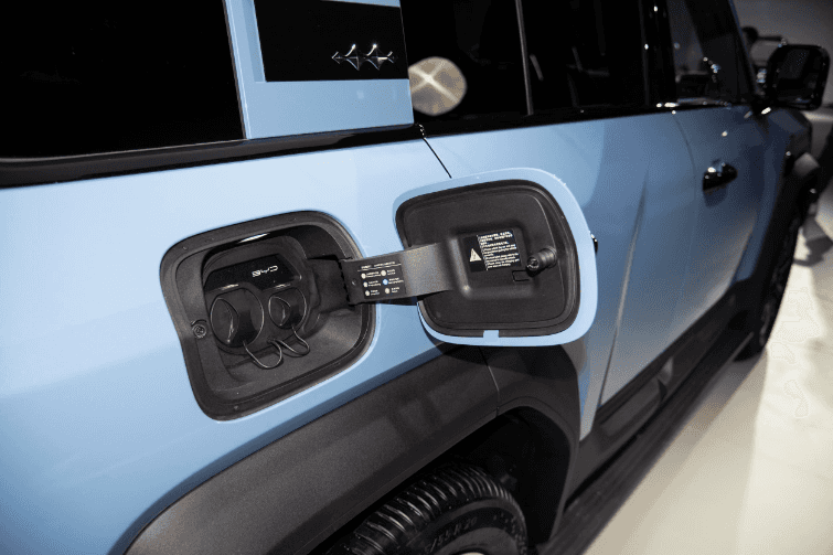 方程豹首款硬派混动SUV豹5震撼上市，28.98万起，买车就选它！