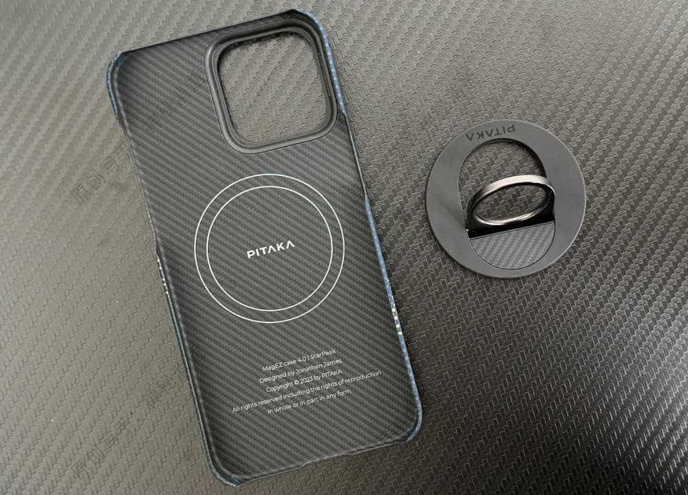 iPhone15PM的精致伴侣，星河在握的PITAKA艺术手机壳和凯夫拉磁吸指环支架