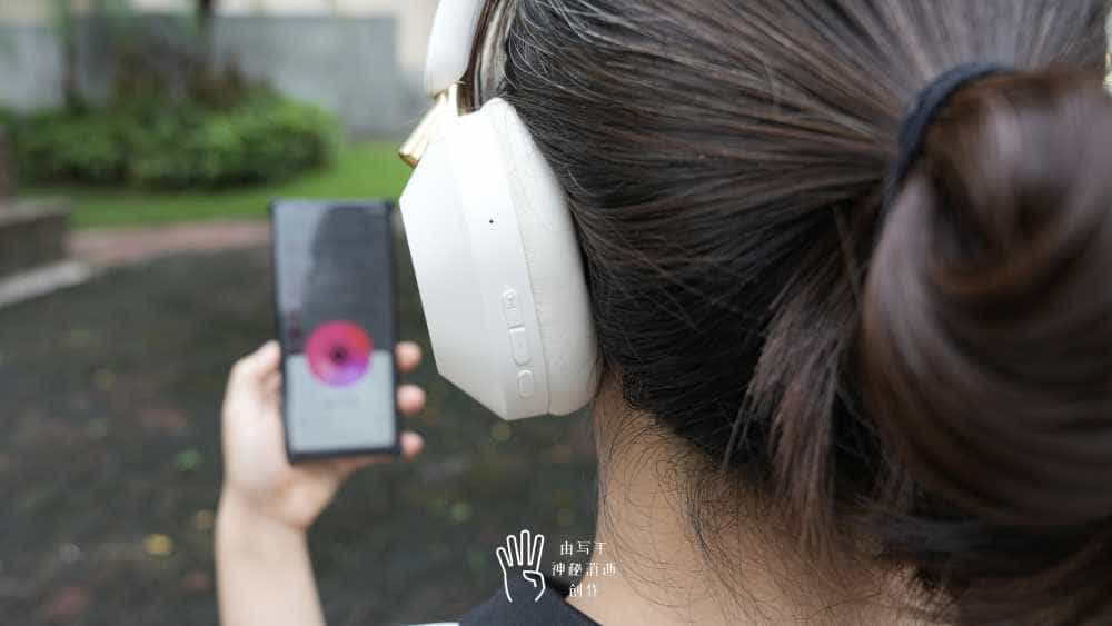 静听美妙，声来动人，无感延迟，这就是iKF Solo Pro头戴式降噪耳机