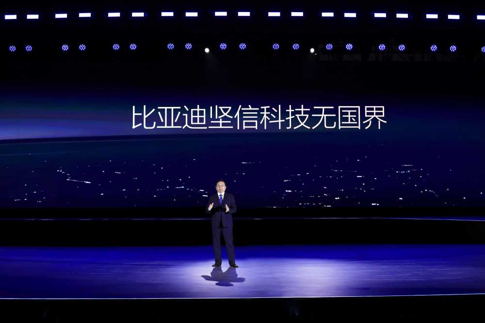 比亚迪&amp;大疆联名放大招！灵鸢系统突破出行体验边界