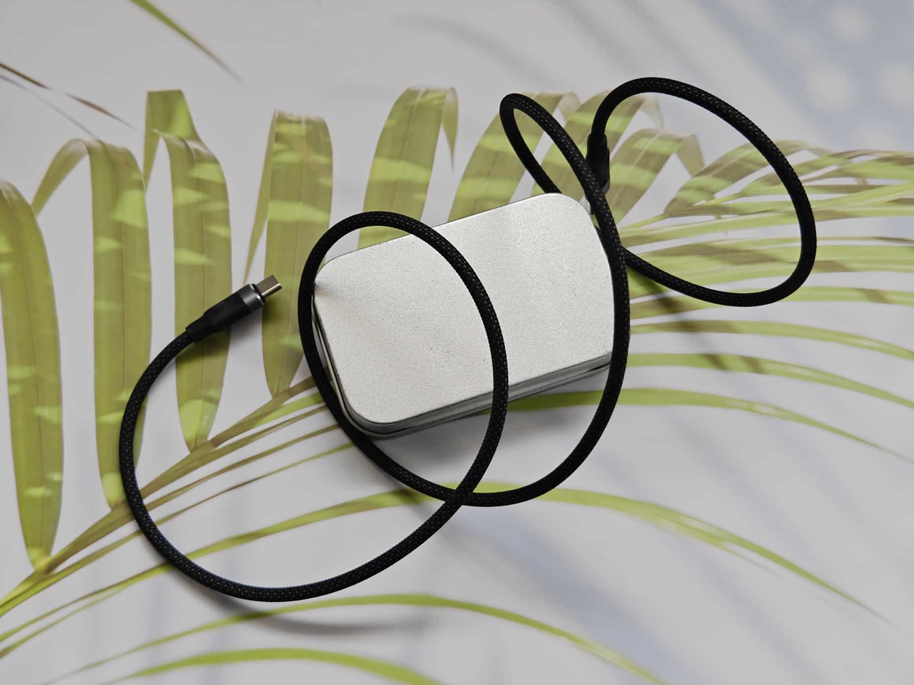 高品质之选:西圣K1 100W快充磁吸数据线体验