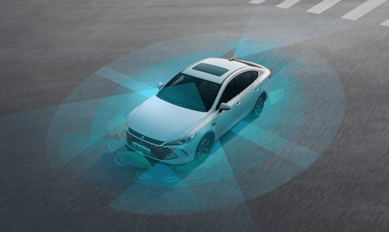 国产汽车再甩杀手锏,燃油车百年优势连渣都不剩了