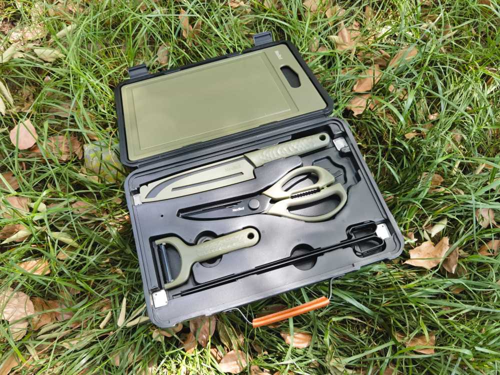 野营户外活动,有了纳拓户外烧烤套装才能有备无患!