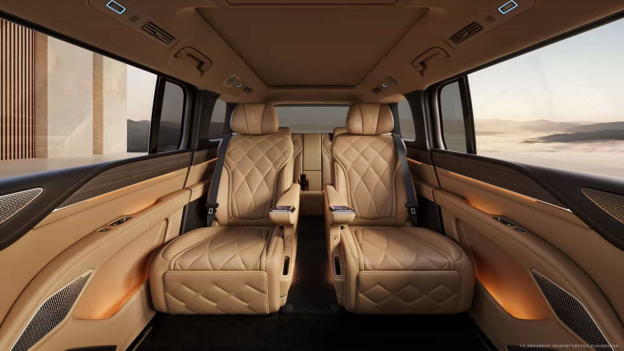 130万起售！仰望U8L鼎世版开启东方豪华SUV