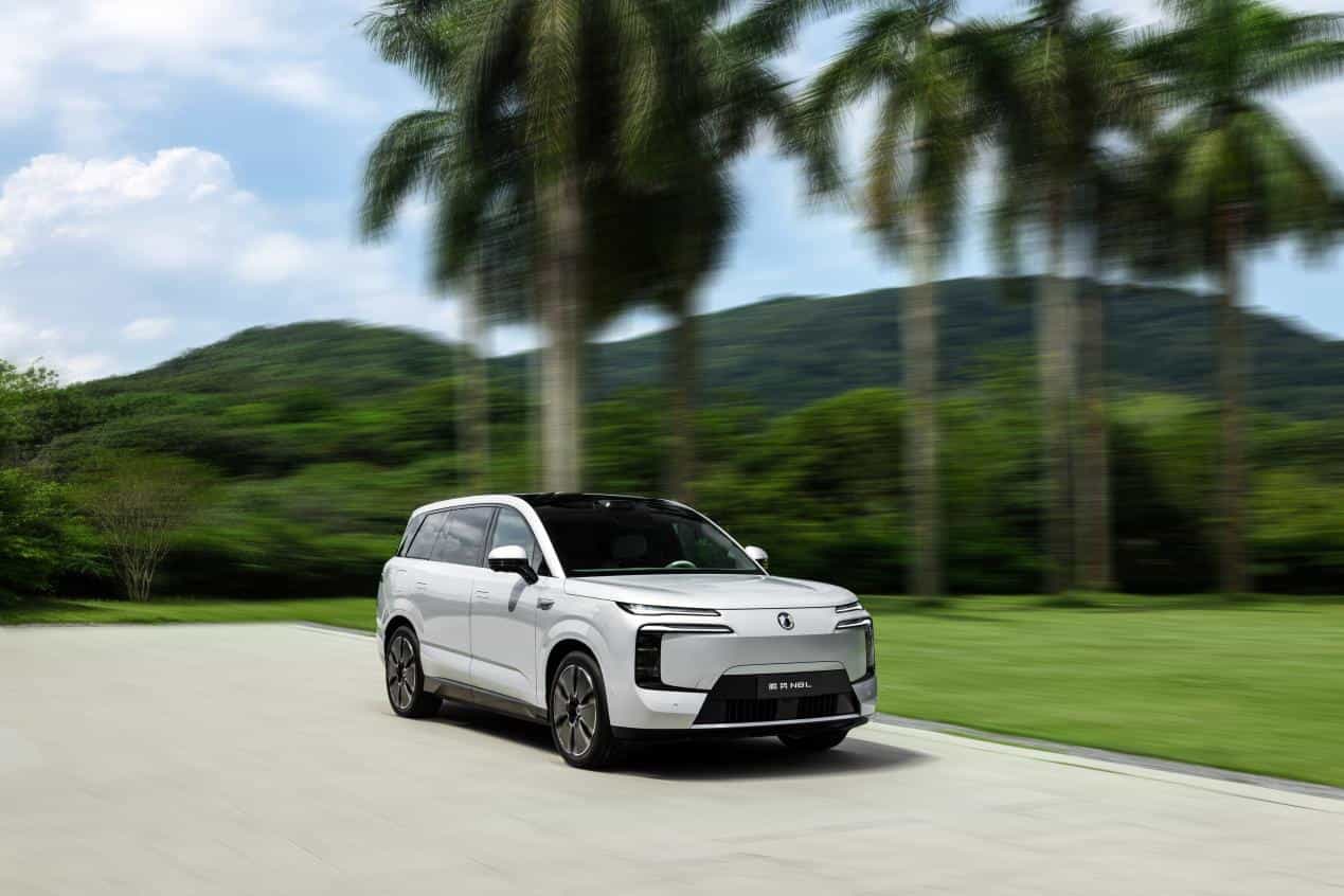 重塑大六座SUV市场新格局，腾势N8L预售价仅31.98万元起