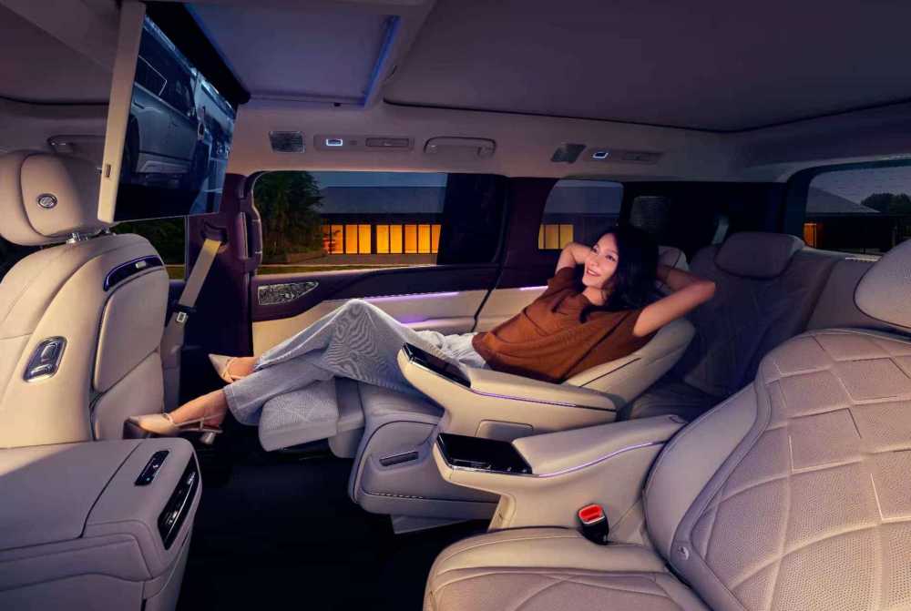 128万起!仰望U8L鼎世版“鼎”级绽放,行政豪华SUV!