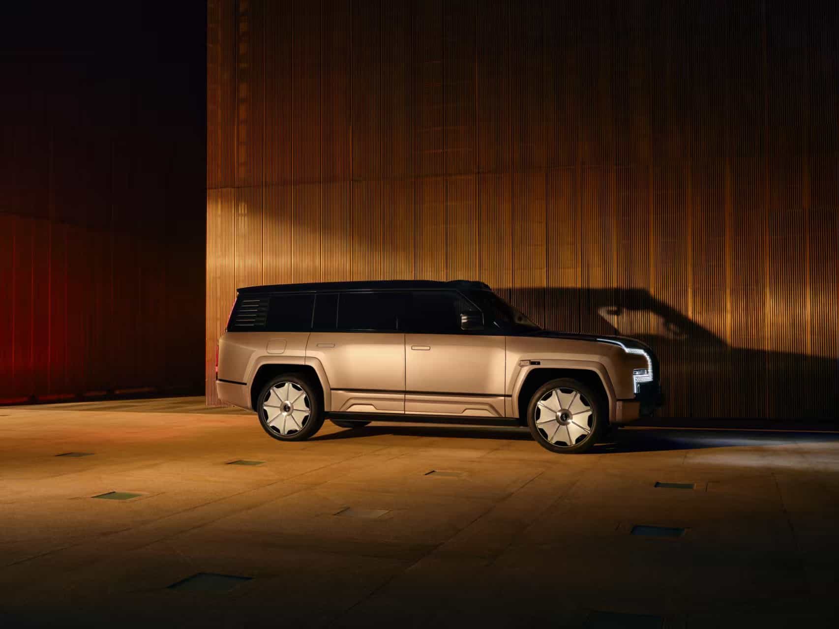 128万起!仰望U8L鼎世版“鼎”级绽放,行政豪华SUV!